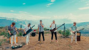 Lee más sobre el artículo La banda musical El Efecto Doppler presenta su nuevo sencillo “No te Vayas”