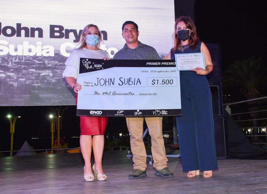 En este momento estás viendo El guayaquileño John Subia Canto, es el ganador de Gye Location Hunter iniciativa de Épico
