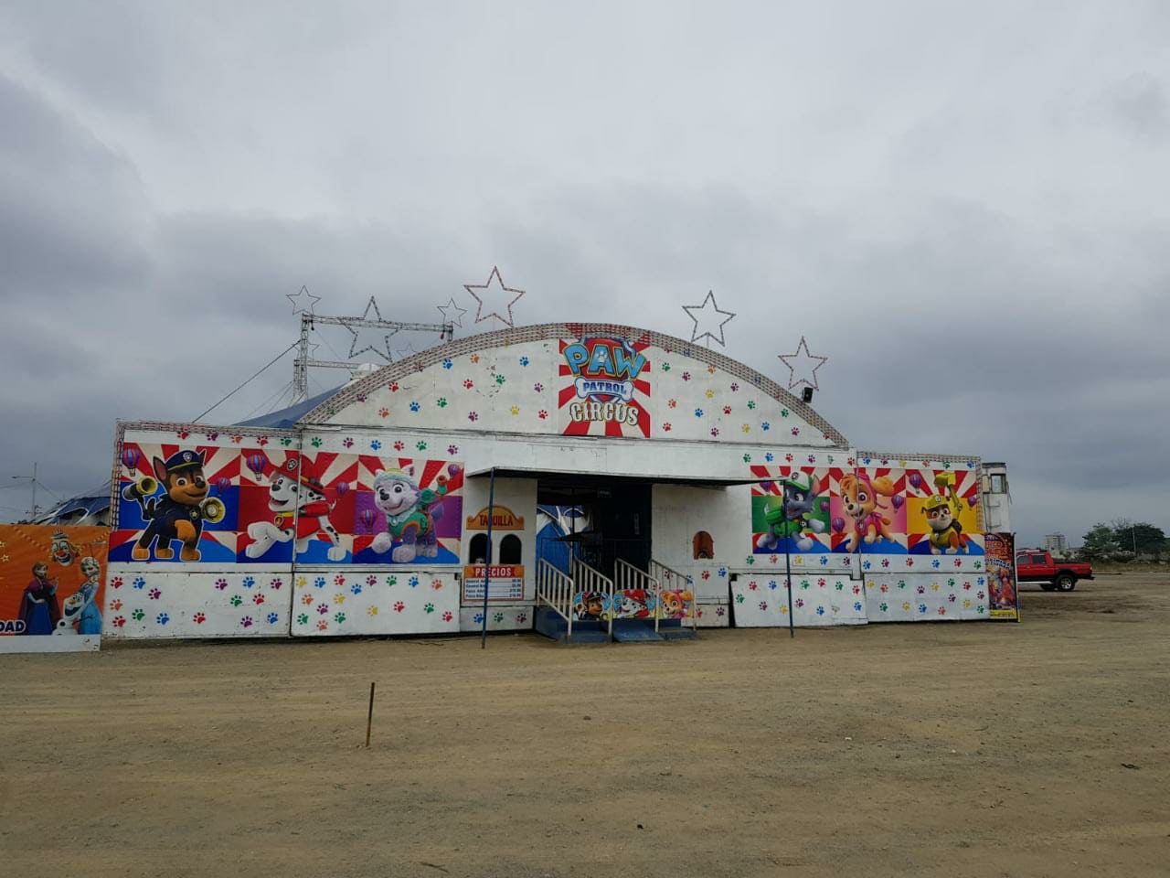 En este momento estás viendo El circo de Papá Noel llega al parque samanes para entretener a todos los guayaquileños