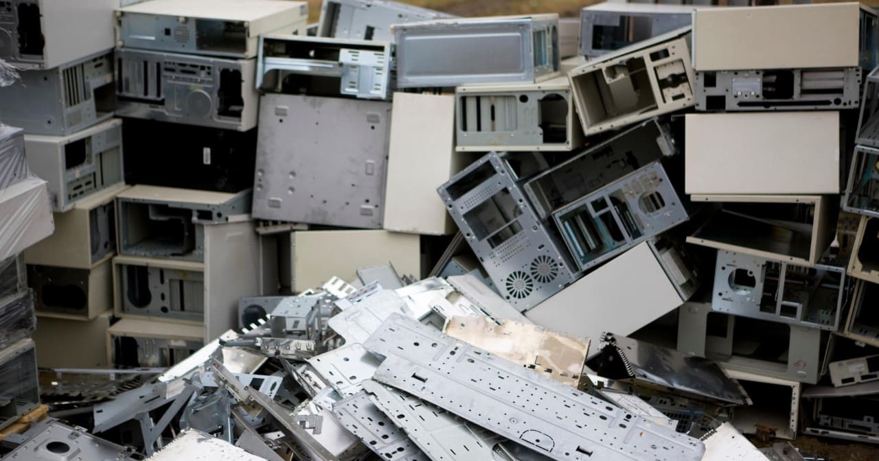 En este momento estás viendo E-waste una campaña colectiva de reciclaje de residuos electrónicos