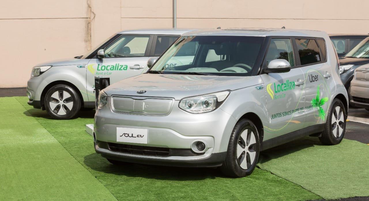 Lee más sobre el artículo Uber presenta una nueva opción de vehículos eléctricos en Quito y Guayaquil junto a Localiza
