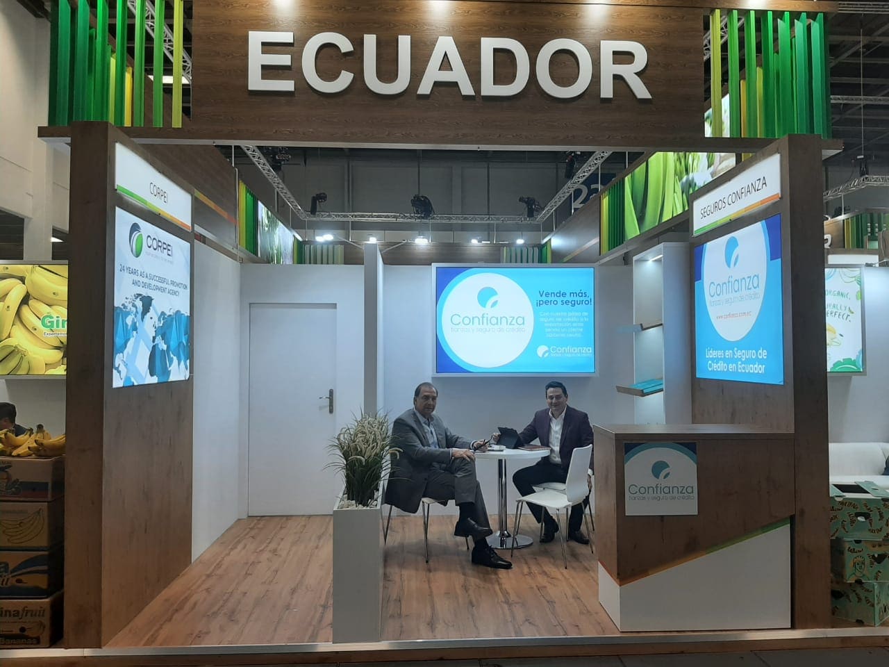 Lee más sobre el artículo Seguros Confianza y CORPEI promueven el desarrollo del sector exportador ecuatoriano
