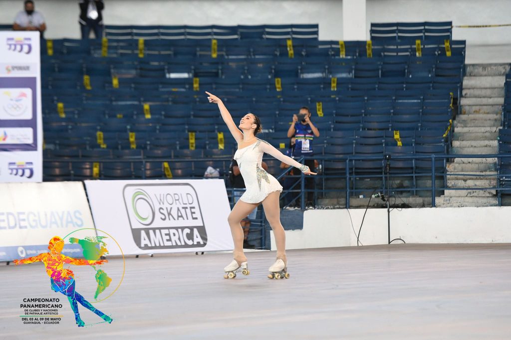 Samia Álava, patinadora artística, viajará a los juegos bolivarianos 2022 como representante de Ecuador