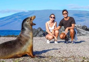 Lee más sobre el artículo Descubre la magia de las islas Galápagos desde la comodidad de un hotel