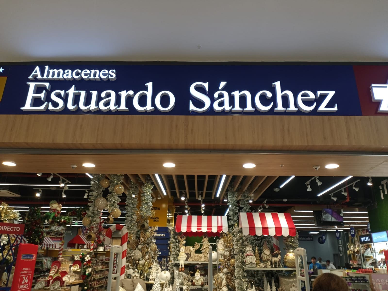 Lee más sobre el artículo Almacenes Estuardo Sánchez inauguró su moderno local en Mall del Norte