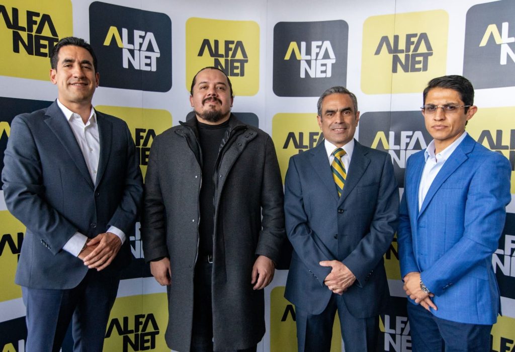 Andrés Altamirano (Gerente Experiencia al cliente); Daniel Chacón (Gerente de Innovación y Desarrollo); José Luis Puyol (Gerente Comercial) y Telmo Caisapanta (Gerente Financiero) (Foto Cortesía)