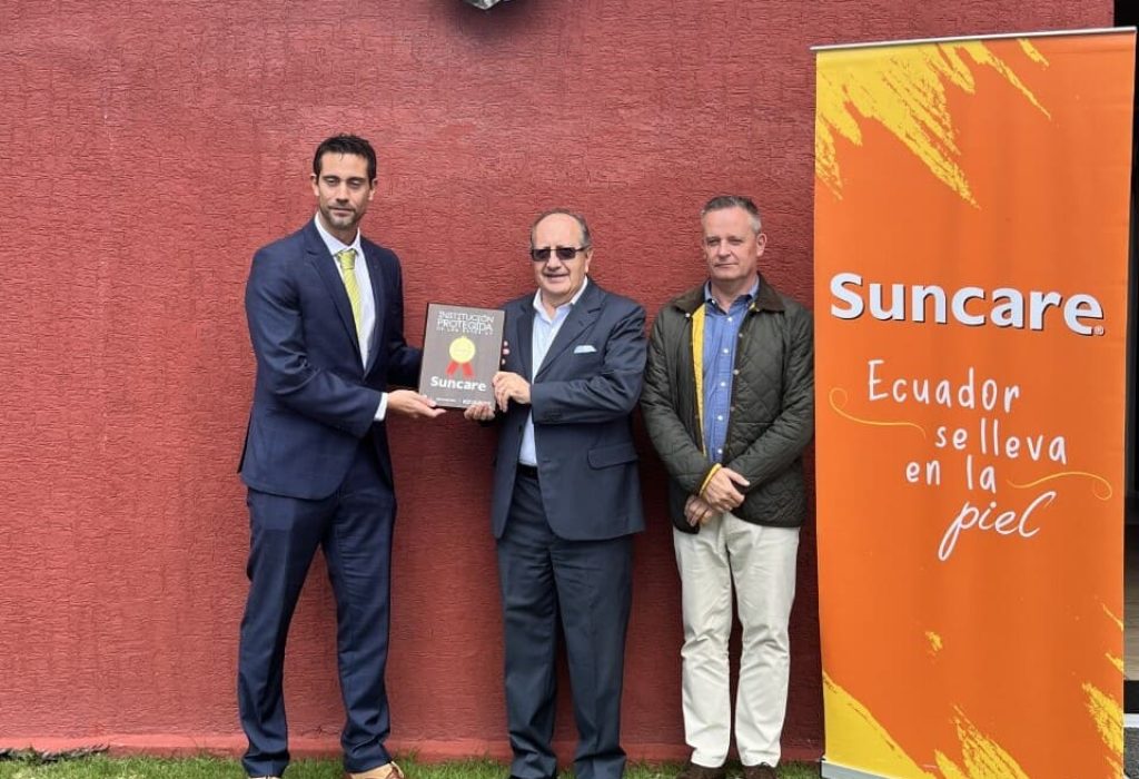 Martín Kahale, Director de Gramon Millet; Gustavo Ramos, Rector del Colegio Terranova, Sergio Laita, Gerente Administrativo Colegio Terranova. (Foto Cortesía)