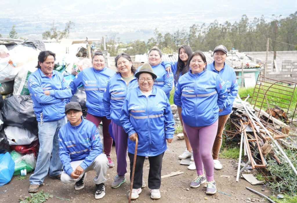 Recicladores de base de la asociación Sonreír. (Foto Cortesía)