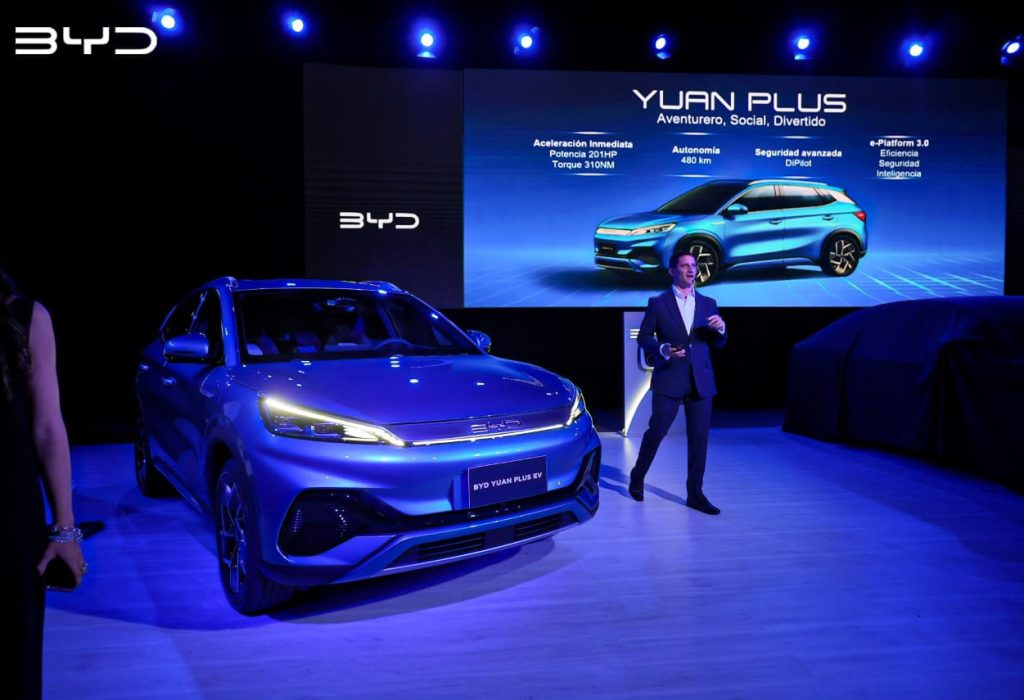 BYD, presentó sus vehículos de nueva energía en Ecuador sus modelos HAN EV, Yuan Plus EV, Dolphin EV. (Foto Cortesía)