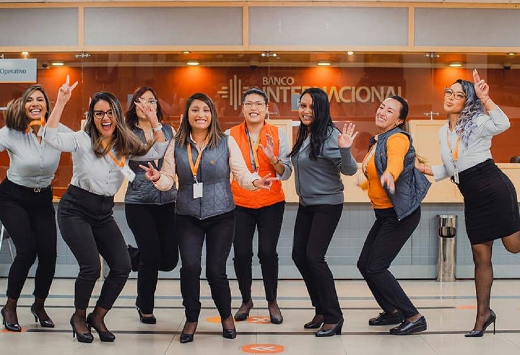 Banco Internacional - Mujeres