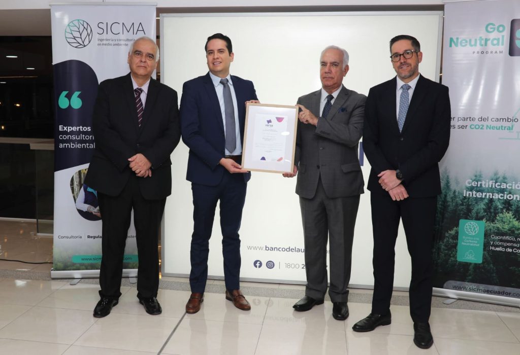 Banco del Austro invirtió en proyectos de reducción de emisiones de carbono y en la construcción de tecnologías y soluciones limpias en localidades de La India y África.  (Foto Cortesía)