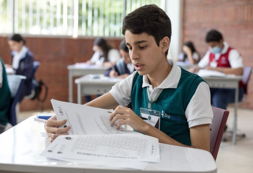V Concurso Intercolegial de Química y el II Concurso Intercolegial de Física de la Región Costa. (Foto Cortesía, edición 2022)