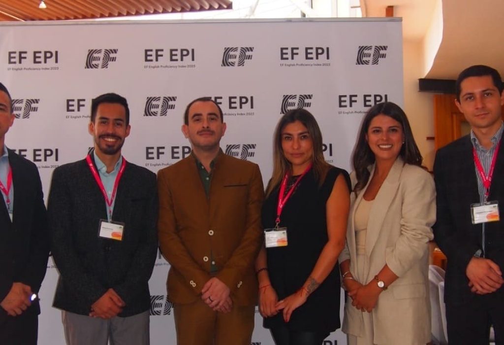 En la gráfica de izquierda a derecha Alex Escobar, Mateo Camacho, Giorgio Iemmolo, Alexandra Romo, Estefanía Moreira, Christopher Montenegro. (Foto Cortesía)