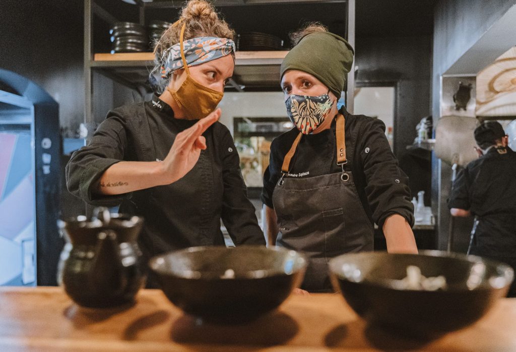 MUJERES GASTRONOMÍA