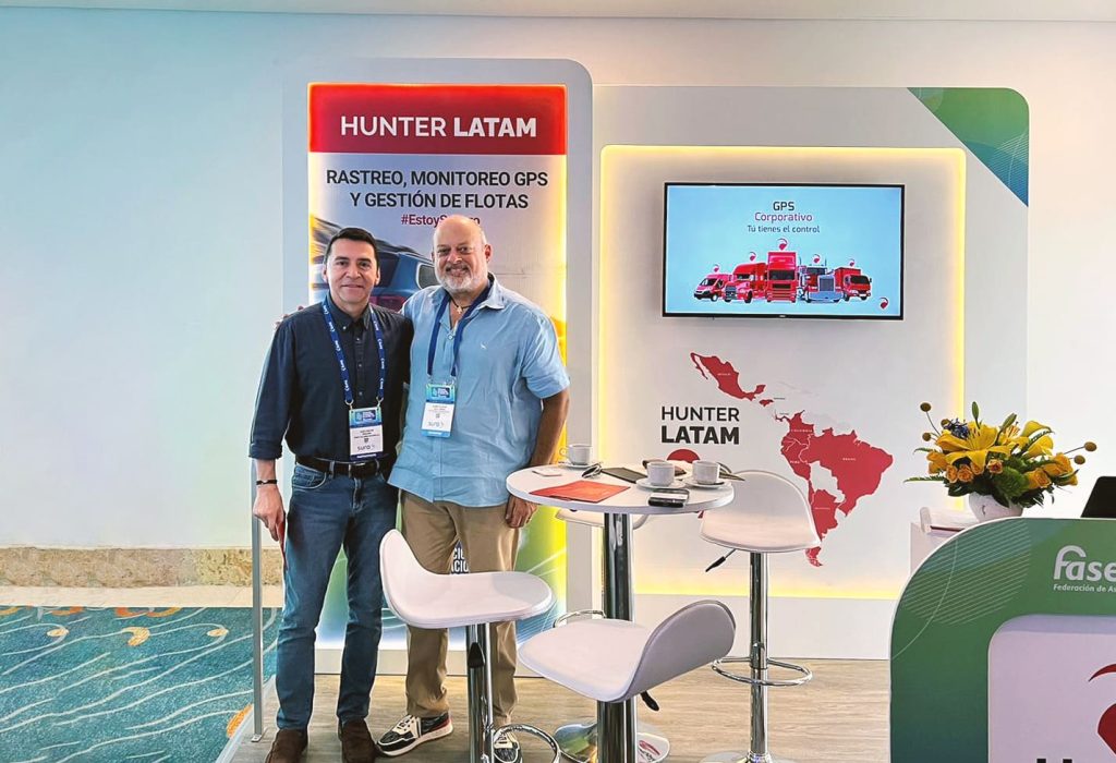 Sr. Juan Carlos Realphe G., CEO - Presidente Ejecutivo de ZURICH Colombia y Guido Jalil Perna, CEO Hunter Latam. (Foto Cortesía)