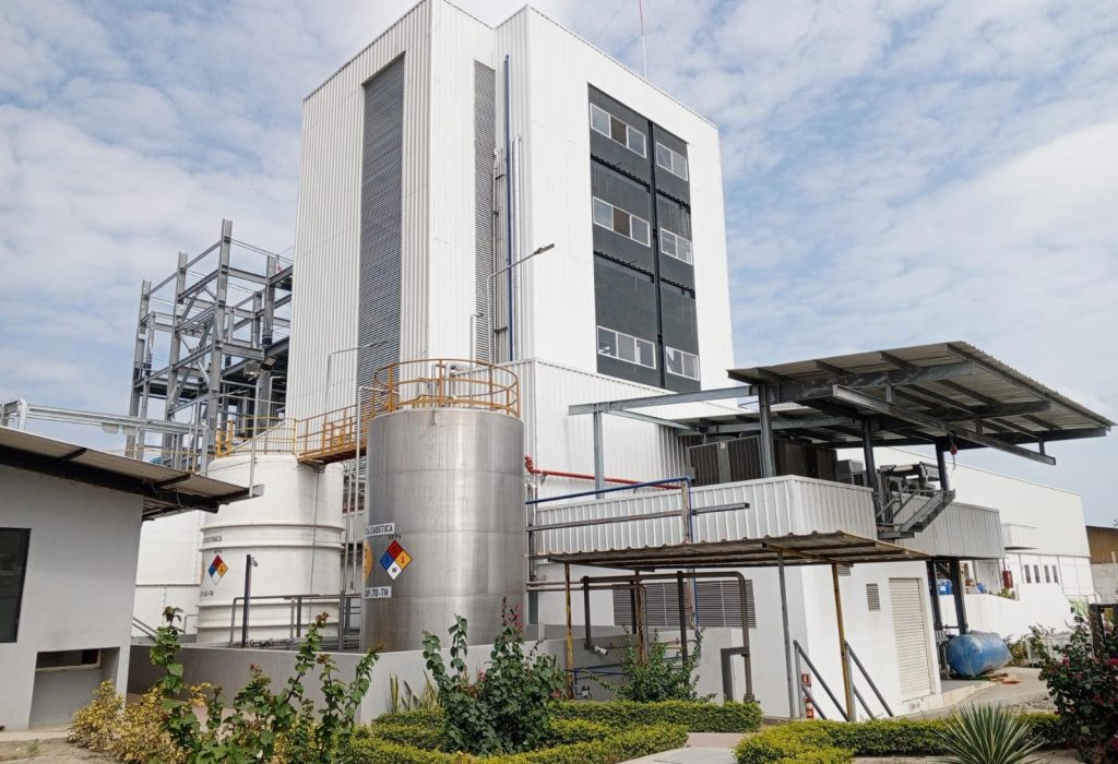 La inversión inicial arrancó en diciembre del 2022 y durante este año y el siguiente se continuará con la implementación de las diferentes etapas que permitirán mejorar los procesos en la fabricación de productos en presentación doypack. (Foto Cortesía)