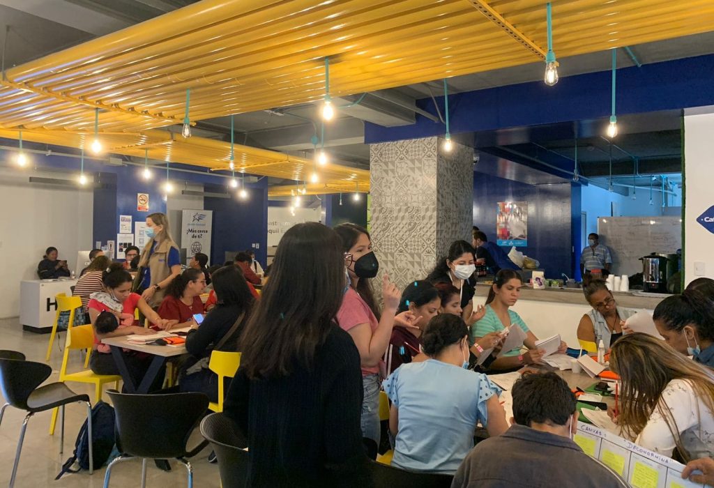El 39% de las niñas en Ecuador mantiene una brecha educativa profunda en
tecnología en relación a los niños de su misma edad. (Foto Cortesía)