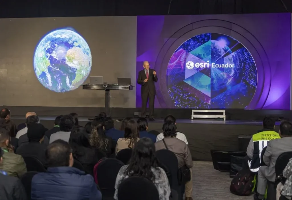 INTELIGENCIA GEOGRÁFICA QUITO