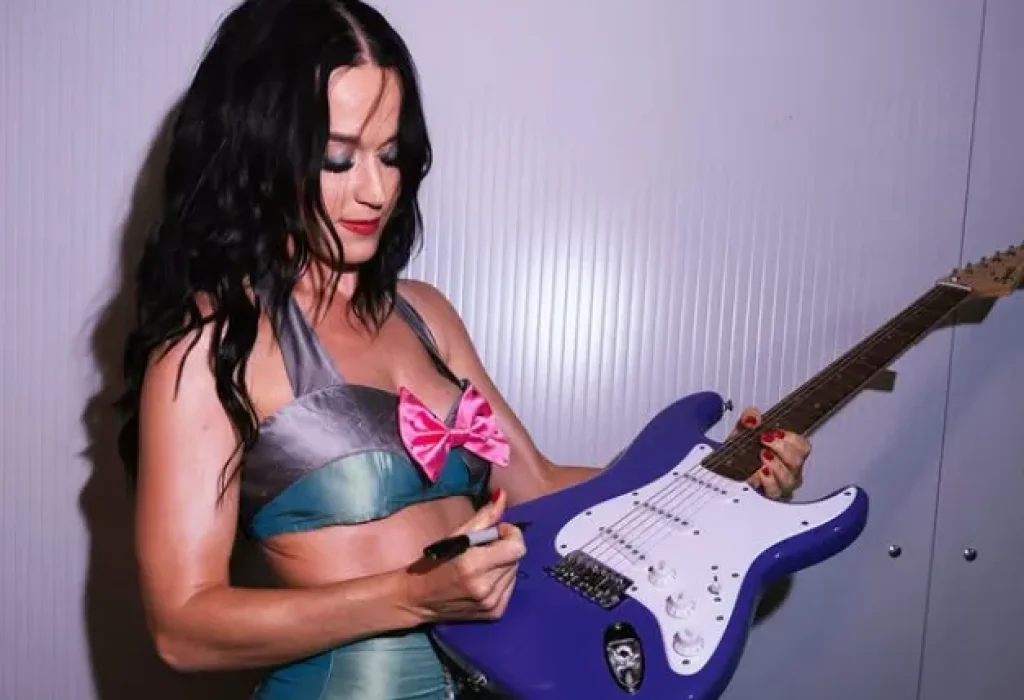 Katy Perry - Watch It Burn