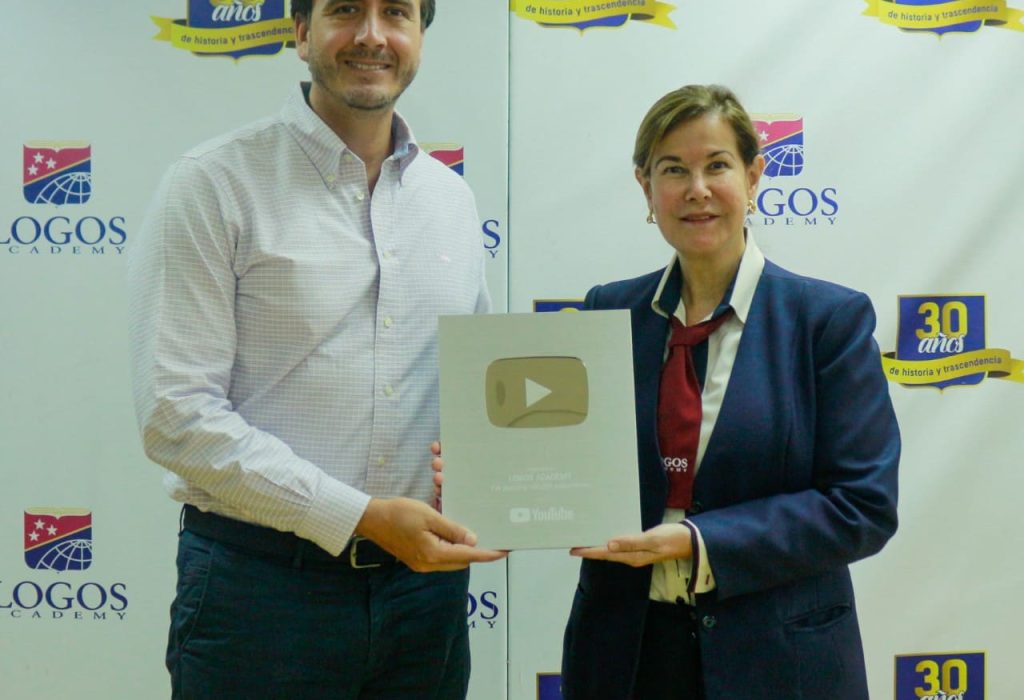 Miguel Egas, Director Estratégico y Susana Salcedo de Egas, Directora general de Logos Academy. (Foto Cortesía)