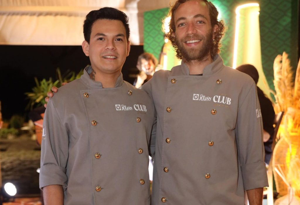 Santiago Nieto, chef ecuatoriano junto a Sebastián Giménez, chef de Ancestral de La Paz - Bolivia, en la primera edición de Masters Club. (Foto Cortesía)