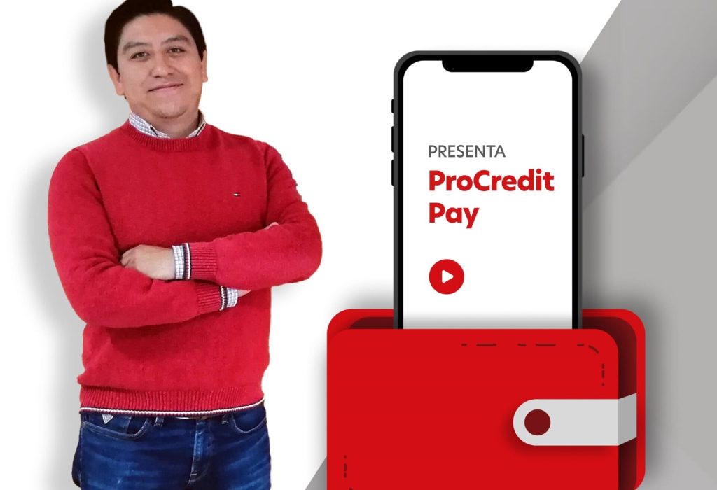 Stalin Espinosa, Especialista en Tarjetas de Banco ProCredit. (Foto Cortesía)