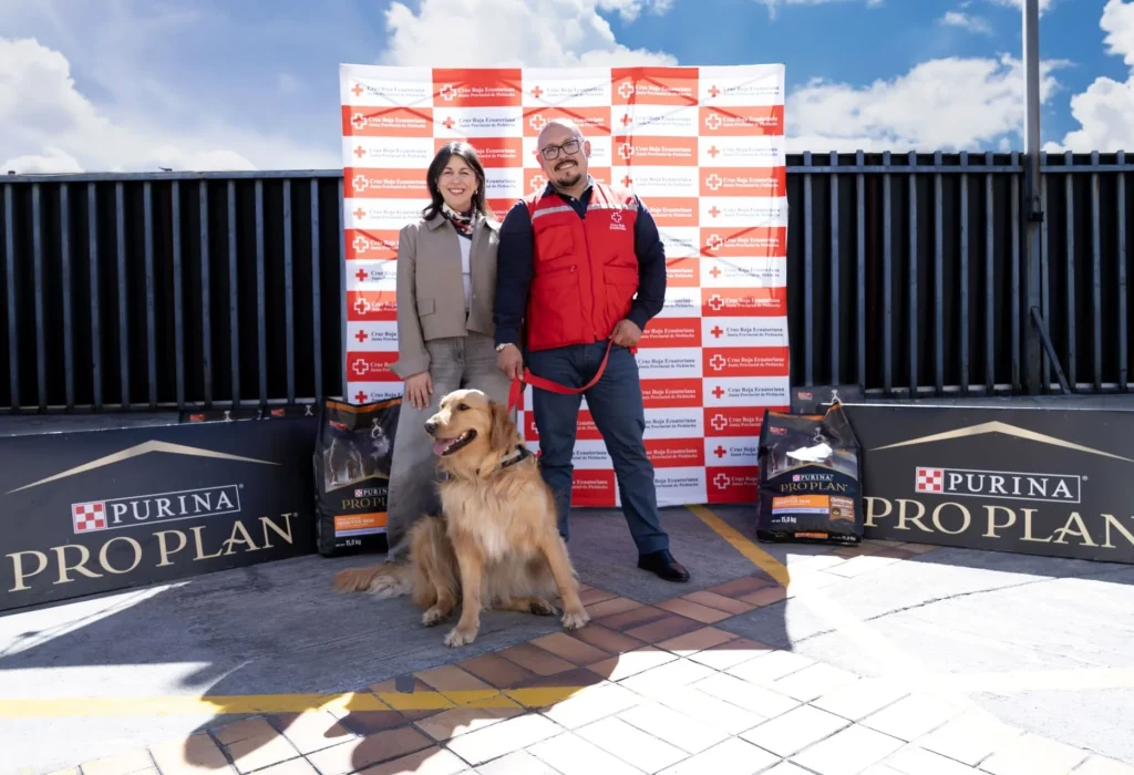 Purina Ecuador impulsa la labor de la Unidad Canina de la Cruz Roja