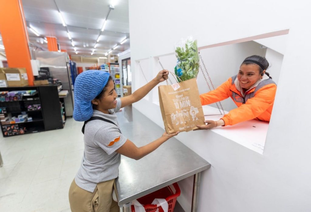 En Rappi se puede encontrar restaurantes, supers, licores y más. Todo en minutos en la puerta de tu casa. (Foto Referencial)