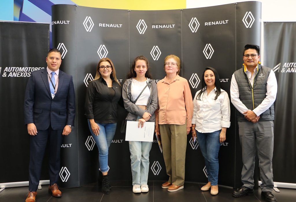Ejecutivos Automotores y Anexos S.A. – Renault y ganadora de la Campaña de Utilidades Renault. (Foto Cortesía)