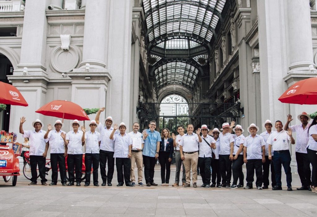 Los Embajadores Turísticos Pingüino, durante evento que busca reactivar los negocios inclusivos y el turismo local. (Foto Cortesía)