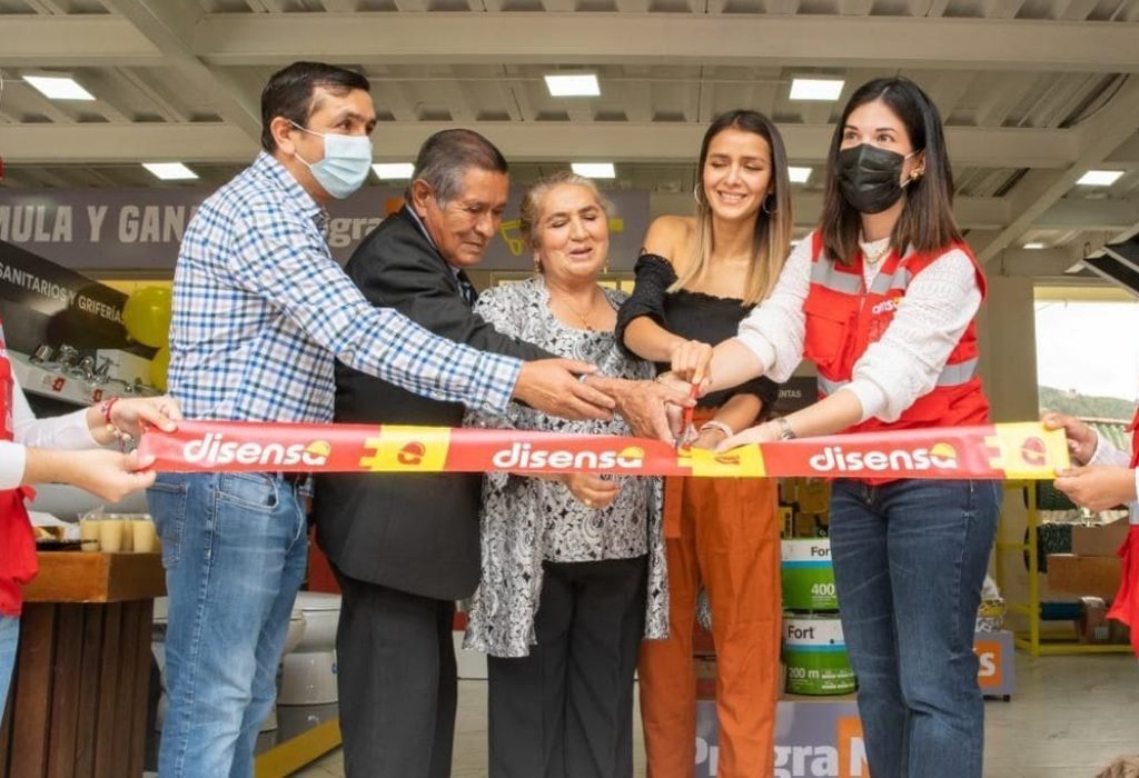Con más de 550 franquicias en Ecuador y cerca de 2.000 en Latinoamérica, Disensa, empresa del grupo empresa que nació en Ecuador, es la red de negocios familiares más grande de la región. (Foto Cortesía)