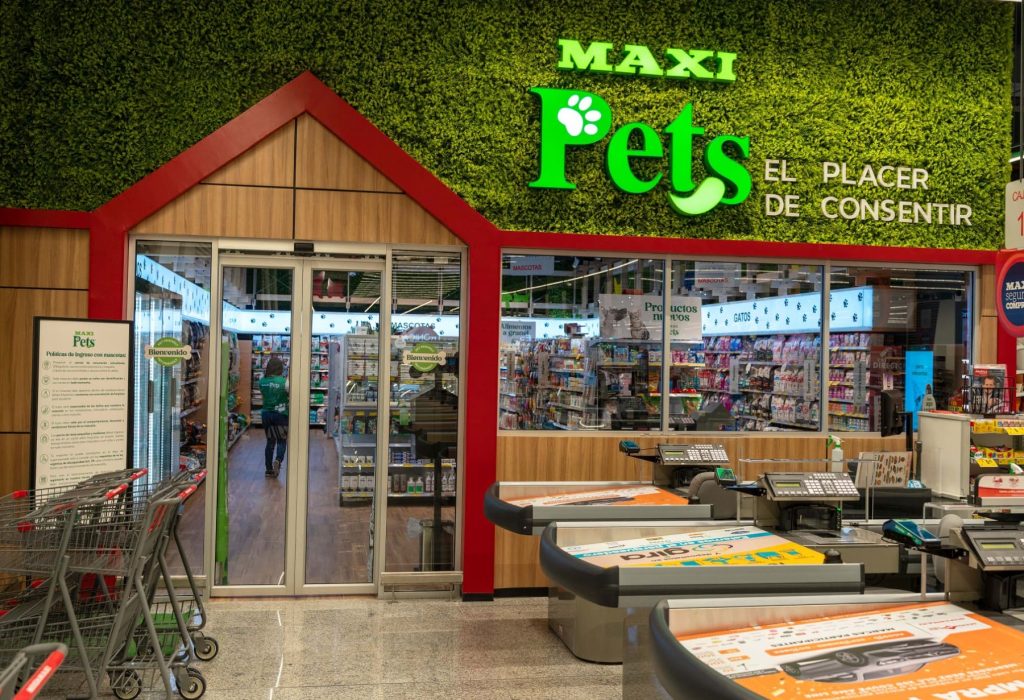 Por primera vez al público, MAXI Pets abre su primera tienda en Megamaxi Mall del Norte, con el propósito de consentir a las mascotas del hogar, con un amplio portafolio de productos especializados. (Foto Cortesía)